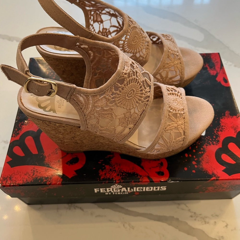 Fergalicious Women's Beige Lace Platform Sandals with 4” heel